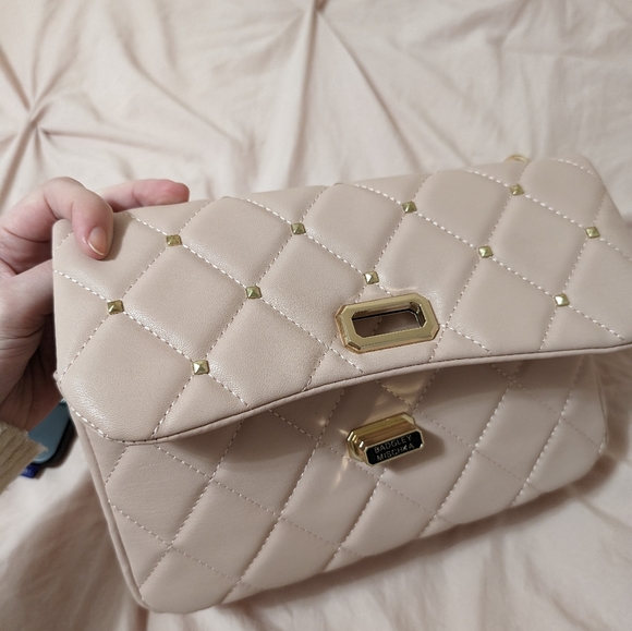 Badgley Mischka blush pink faux leather quilted crossbody purse - Picture 4 of 12